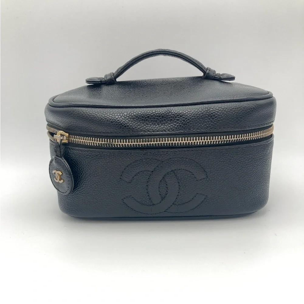 CHANEL CAVIAR CC VINTAGE BLACK VANITY COSMETIC BAG